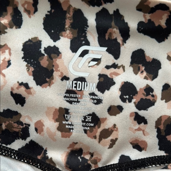 CHERIFIT - Leopard Print Women's bike Shorts - Picture 3 of 3